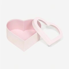 Коробка для сладостей с окном "Сердце" 23,5х21,5х10 см 10541961